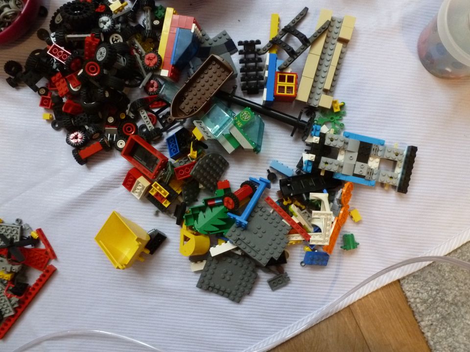 Lego gemischt Technik, City, und mehr 11 kg + einige Anleitungen in Dinslaken