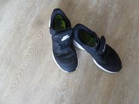 NIKE STAR RUNNER Gr 29,5 schwarz Sohlen weiß/schwarz 18 cm Bayern - Sonthofen Vorschau