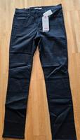 Levis 311 Shaping Skinny 30x30 Neu! Stuttgart - Mühlhausen Vorschau