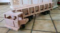 Unikat Handmade lkw Kipper Lastwagen holz groß kinder Nordrhein-Westfalen - Dorsten Vorschau