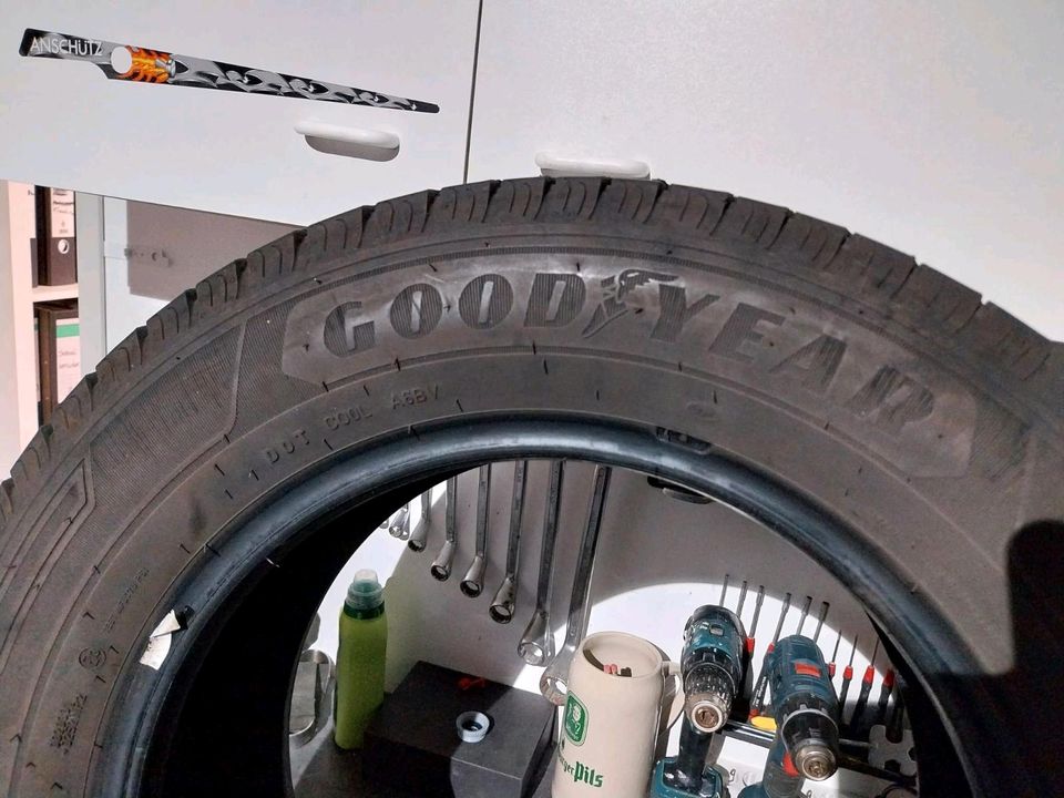 Goodyear Sommerreifen Ford Transit Custom 215/65 r16c 109/107t in Saarbrücken