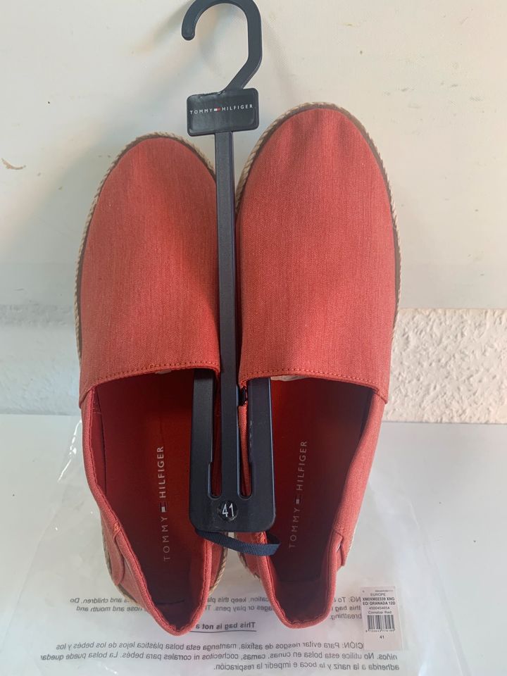 Tommy Hilfiger Herren Espadrilles „Granada“ Gr. 41 in Kerpen