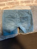 Schwangerschafts- Jeansshorts in Größe 40 Hessen - Maintal Vorschau