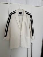 Bershka Blazer Jacket, Weiß Creme Streifen Gr m Nordrhein-Westfalen - Würselen Vorschau
