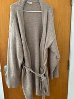 Beige Strickjacke XL mit Gürtel Niedersachsen - Cadenberge Vorschau
