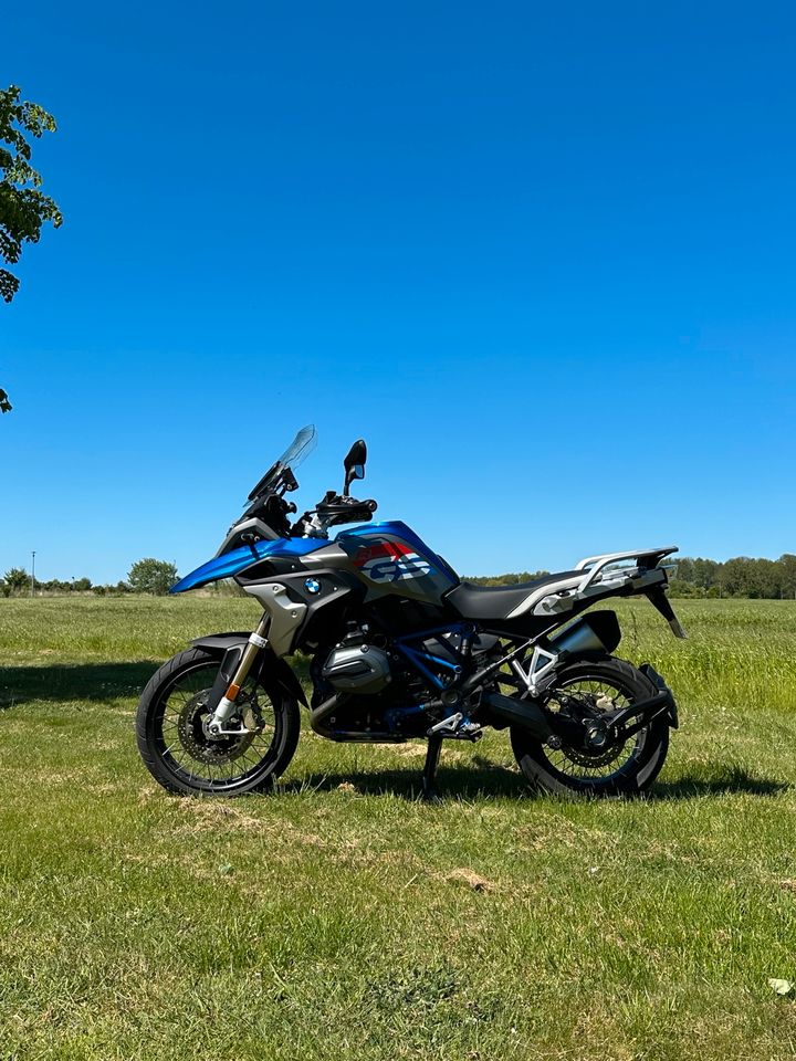 BMW R1200 GS Rallye erst 22tkm, 2. Hand in Elmenhorst/Lichtenhagen