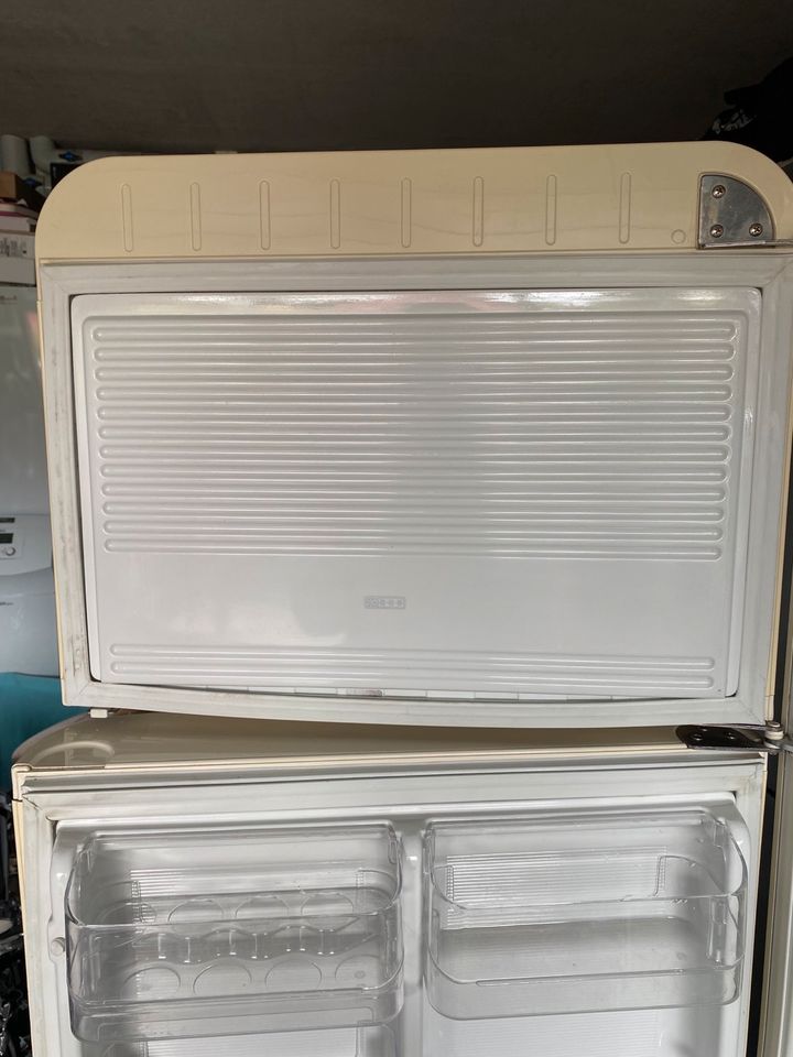 Smeg Kühl-Gefrierkombination FAB30PS7 in Neustrelitz