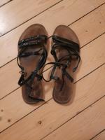 Lazamani Riemchensandalen, guter Zustand Bonn - Bonn-Zentrum Vorschau