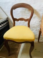 8 Stühle, Mahagoni-Holz, zu verkaufen. Hessen - Hüttenberg Vorschau