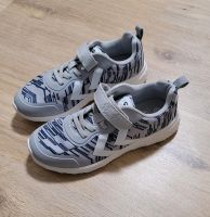 NEU Hummel Sneaker (Turnschuhe) in Größe 32 Köln - Köln Brück Vorschau