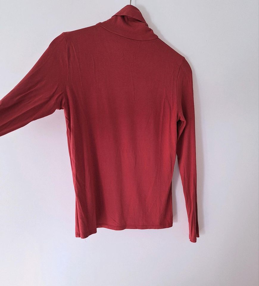 Neuwertig Votre Mode Gr M38 3840 Rollkragen Pullover Shirt Rot in Bielefeld