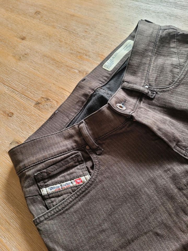 Dunkelbraune Jeans von Diesel in Größe 27/32 in Kreis Ostholstein - Fehmarn  | eBay Kleinanzeigen ist jetzt Kleinanzeigen