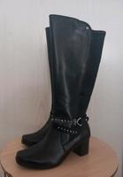 Stiefel Caprice Gr. 4/ 37 XL Schafft w. neu Nordrhein-Westfalen - Gelsenkirchen Vorschau