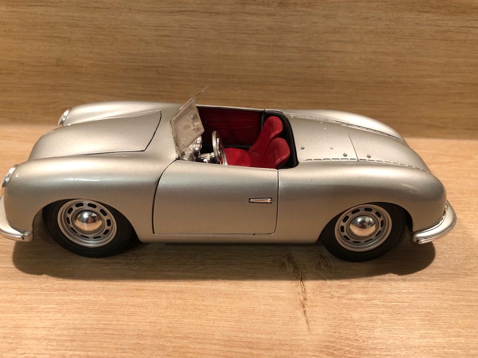 Maisto Porsche No 1 Typ 356 Roadster 1948 1:18 in Menden