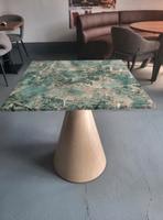 Marmortisch Stein 70x70cm Tisch grün beige Einzelstück NEU Frankfurt am Main - Bergen-Enkheim Vorschau