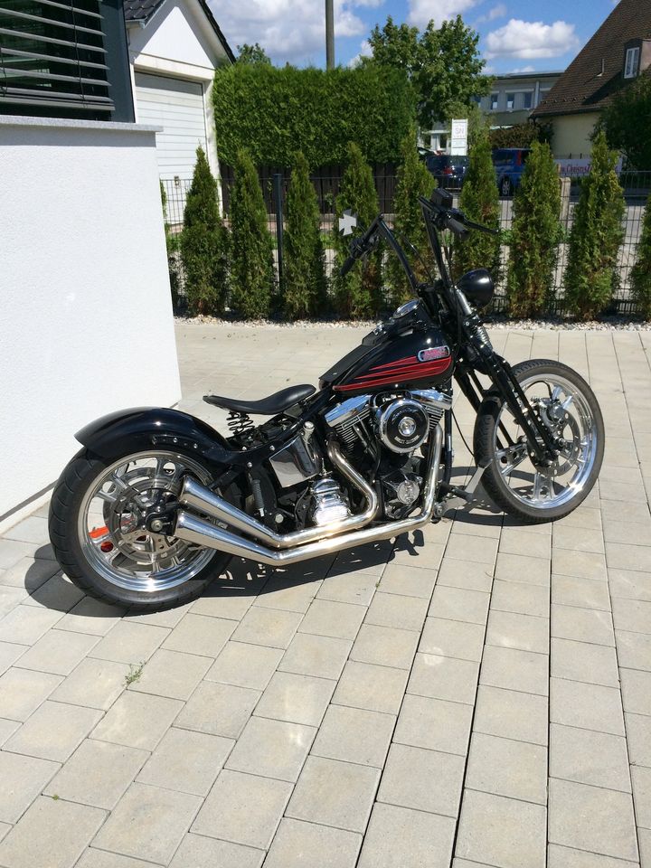 Harley Softail Bad Boy Springer FXSTSB Evo in Olching