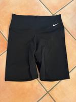 Nike Tights Shorts Nordrhein-Westfalen - Steinhagen Vorschau
