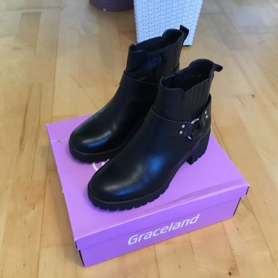 Schöne Damen Schuhe schwarz in Gr 38,Top Zustand! in Weeze