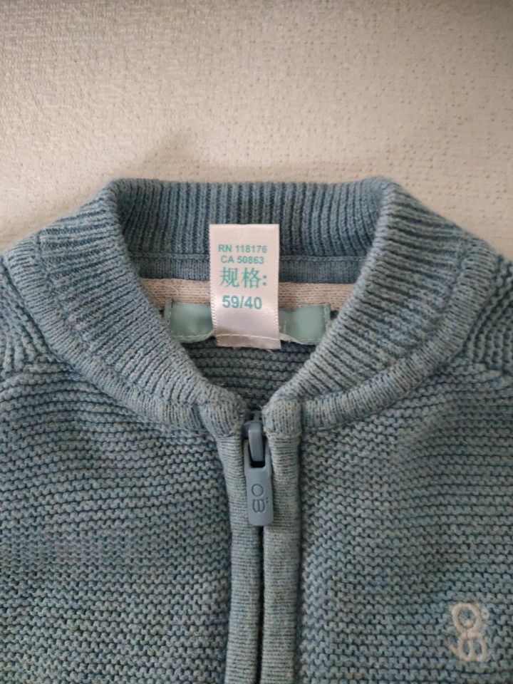 Baby Strickjacke mit Reißverschluss - für 3 Monate in Leezen