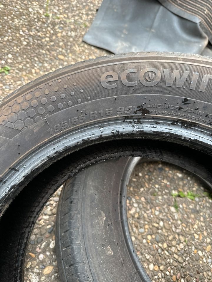 Sommerreifen Kumho 195/65 R15 95T in Gechingen