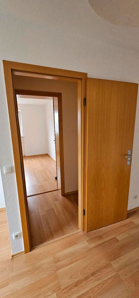 Frisch sanierte 4 Zimmer,3OG, Gäste WC, 2 Balkonen, Abstellraum, in Bad Kreuznach