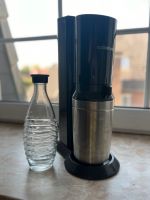 Sodastream Crystal mit voller Gasflasche, 4 Glasflaschen& Halter Niedersachsen - Stuhr Vorschau