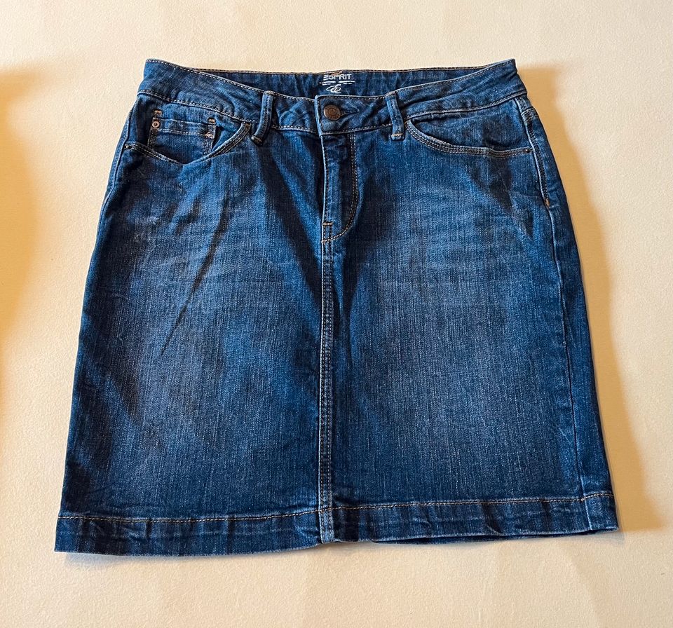 Esprit Jeans Rock Gr. 36/38 in Breidenbach (bei Biedenkopf)