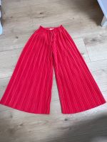 ZARA Kids Stoffhose Hose rot Gr. 134 Baden-Württemberg - Waiblingen Vorschau