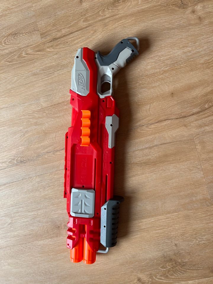 Nerf Mega Pumpgun in Bad Segeberg