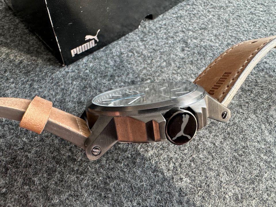 Puma Herren Armbanduhr Leder 50mm Uhr - gebraucht in Renningen