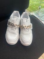 Schicke Damen Sneaker  in weiß/gold  37  von DEICHMANN Niedersachsen - Großefehn Vorschau