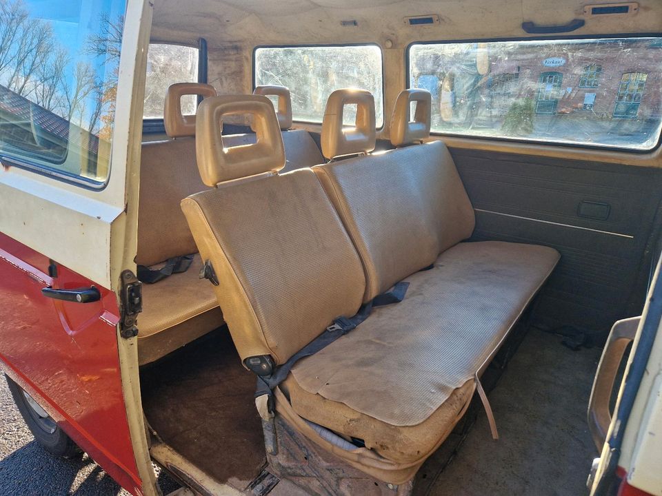 T3 Bus Bulli 9 Sitzer Oldtimer in Liebenau