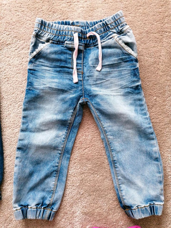 Jeans Mädchen Größe 86 in Sachsen - Großenhain | Babykleidung Größe 86  kaufen | eBay Kleinanzeigen ist jetzt Kleinanzeigen