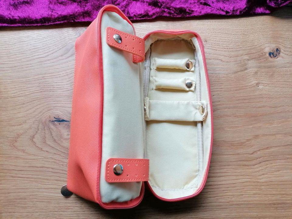 Kosmetik/Reise/Schminktasche orange Kunstleder NEU in Ampfing