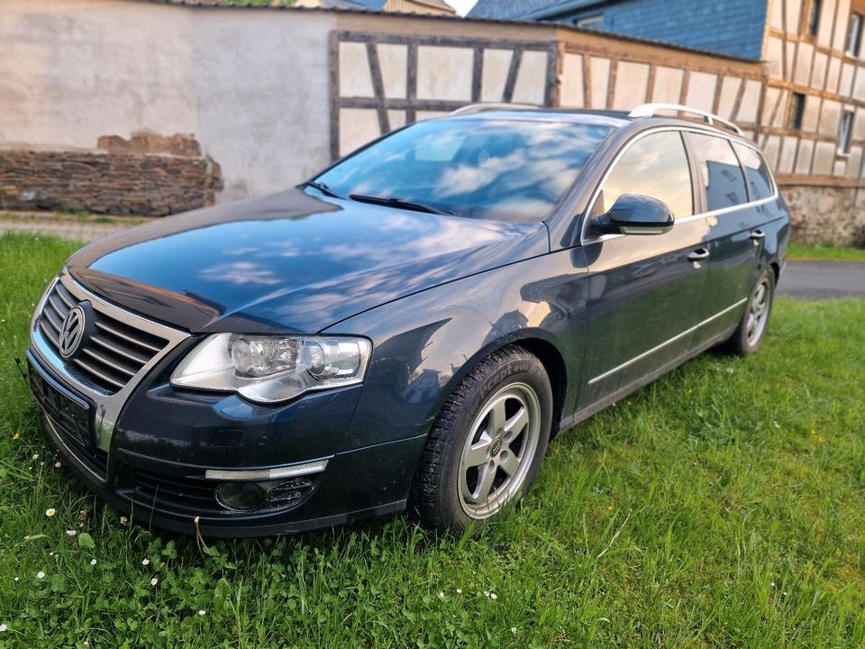 Volkswagen Passat automatik in Hahn