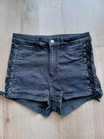 H&M Hotpants mit Schnürung Gr 38 high waist Rheinland-Pfalz - Arzbach Vorschau
