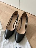 Klassische Pumps von Prada Rheinland-Pfalz - Mainz Vorschau