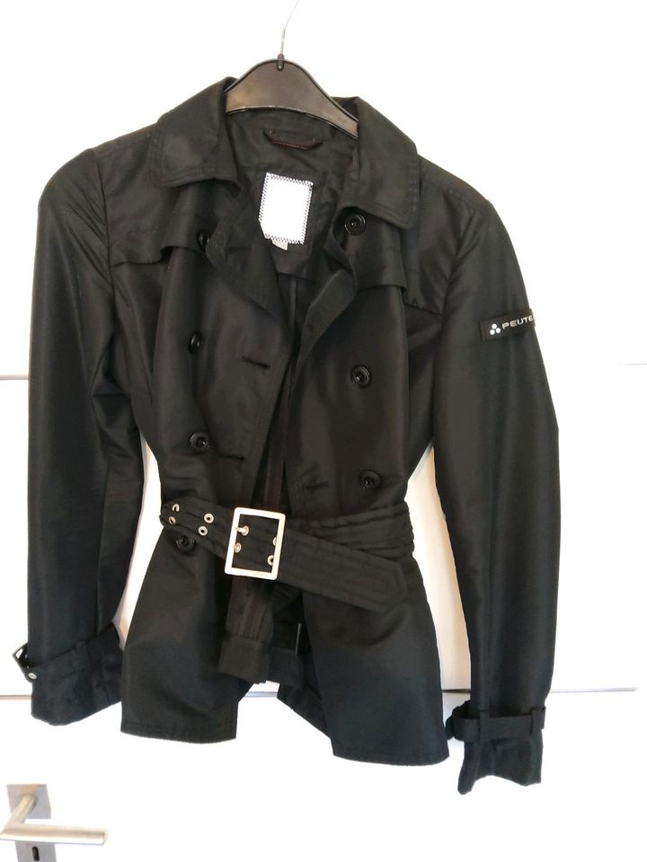 Peuterey Jacke Schwarz Gr.44 (fällt aus wie 38) in Oberhausen