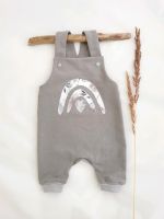 Baby Latzhose Strampler Hose Gr. 56/62, Handmade NEU, 31€* Nordrhein-Westfalen - Meinerzhagen Vorschau