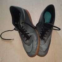 Nike Hallenschuhe Fußball | Grau | Größe 47 Brandenburg - Teltow Vorschau