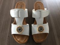 Sandalen * weiß * Gr. 39 * Sommerschuhe * Damenschuhe Rheinland-Pfalz - Sinzig Vorschau