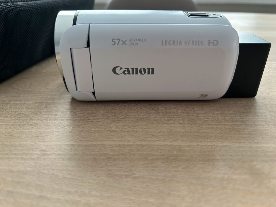 2 x CANON Legria HF R806 Camcorder in Düsseldorf