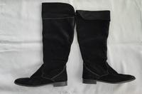 Wildlederstiefel Tamaris schwarz kniehoch Gr. 40 Stulpen/overknee Hessen - Steinbach Vorschau