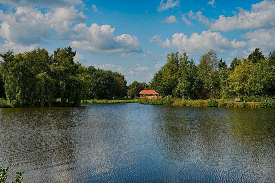 Unternehmer Familien-Wohnsitz Wassergrundstück Ostfriesland in Esens