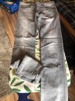 Jack &Jones Jeans Slim fit Gr.32/34 hellgrau/destroyed Nordrhein-Westfalen - Gelsenkirchen Vorschau