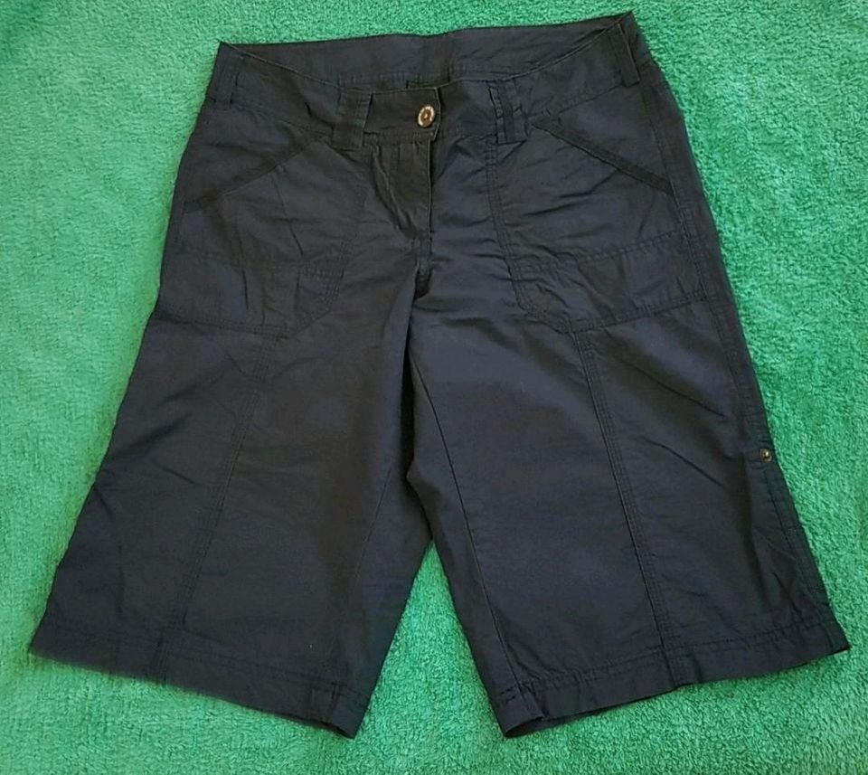 Bermuda Short 38 NEU in Schaafheim