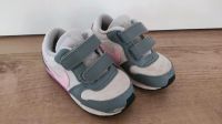 NIKE Turnschuhe Sneaker Gr. 25 weiß grau rosa Niedersachsen - Ahlerstedt Vorschau