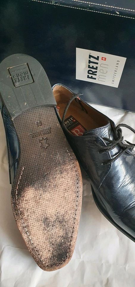 Marken Schuhe Stück für 50 Euro in Emsdetten