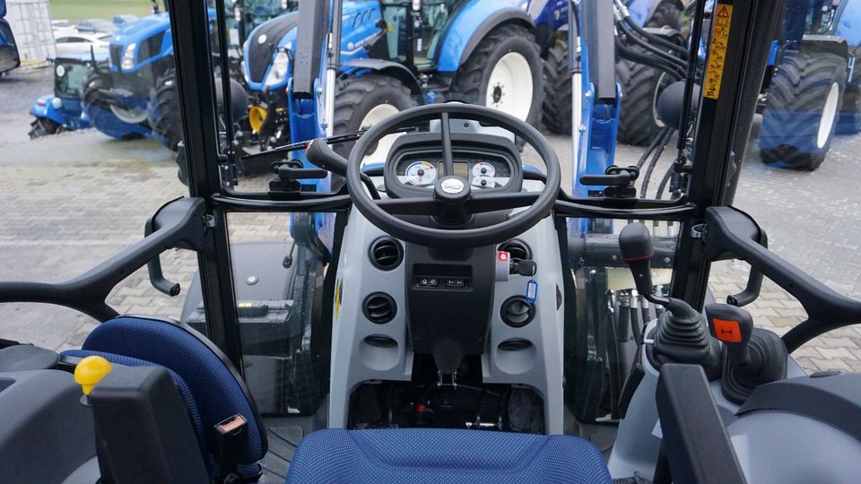 NEW HOLLAND T 4.55 mit STOLL Frontlader sofort verfügbar in Rötz