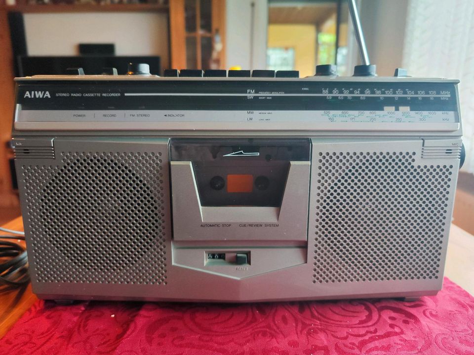 Tolles Retro/ Vintage Radio Aiwa TPR-901E zu verkaufen in Hennef (Sieg)